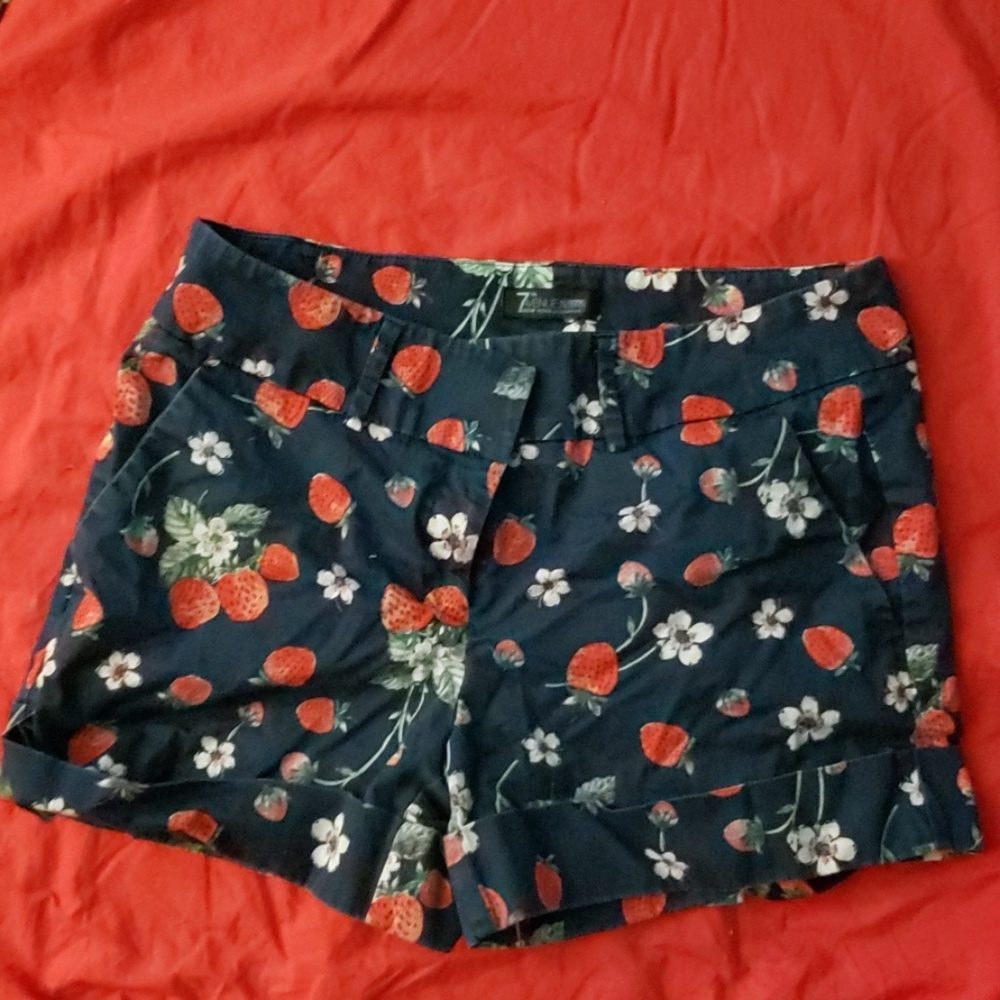 Strawberry shorts
